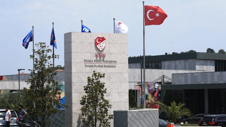 Süper Lig'den 8 kulübe para cezası