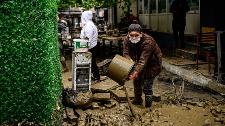 Selden etkilenen İstanbul'a 230 milyon lira daha kaynak aktarıldı